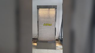 ستارة شبكية مائية تتميز بميزة الشلال الهادئ