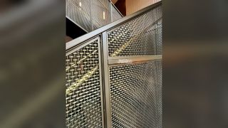 ارفع مساحتك باستخدام شبكة سلكية مزخرفة متميزة